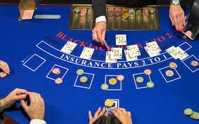 Papan taruhan Live Roulette bujur888 menampilkan berbagai jenis taruhan dan pembayaran